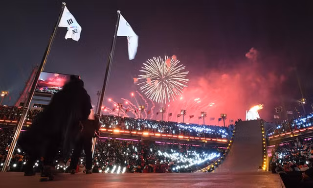 le khai mac olympic mua dong pyeongchang ruc ro va hien dai