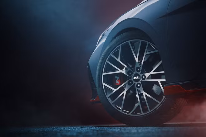 Lộ ảnh Hyundai Elantra phiên bản hiệu suất cao sắp ra mắt
