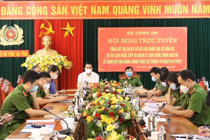 Thủ tướng Chính phủ tặng bằng khen Công an Hà Tĩnh về thành tích cấp căn cước công dân