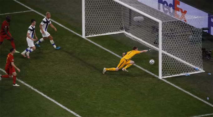 De Bruyne, Lukaku tỏa sáng, Bỉ “chung mâm” với Italia và Hà Lan