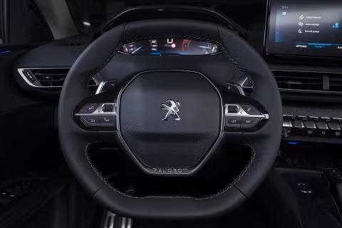 New Peugeot 3008 ra mắt tại Việt Nam, giá ưu đãi từ 989 triệu đồng
