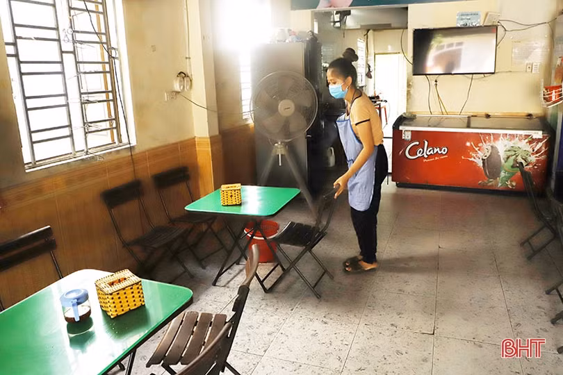 Cơ sở dịch vụ ở TP Hà Tĩnh đón khách trở lại trong điều kiện phòng dịch nghiêm ngặt