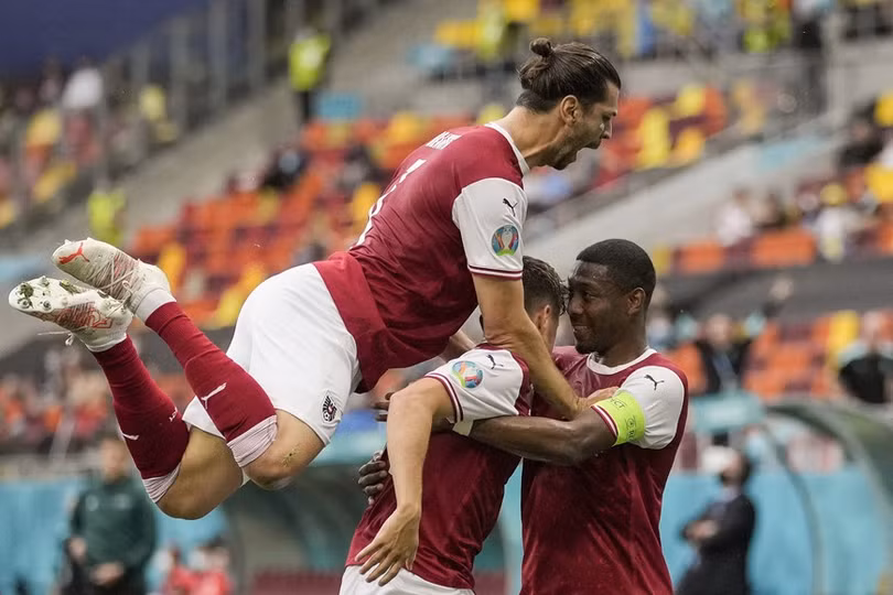 Chân dung 12 đội tuyển đã giành vé vào vòng 1/8 EURO 2020