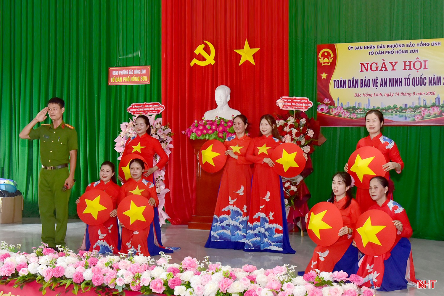 Tiết mục văn nghệ tại ngày hội.