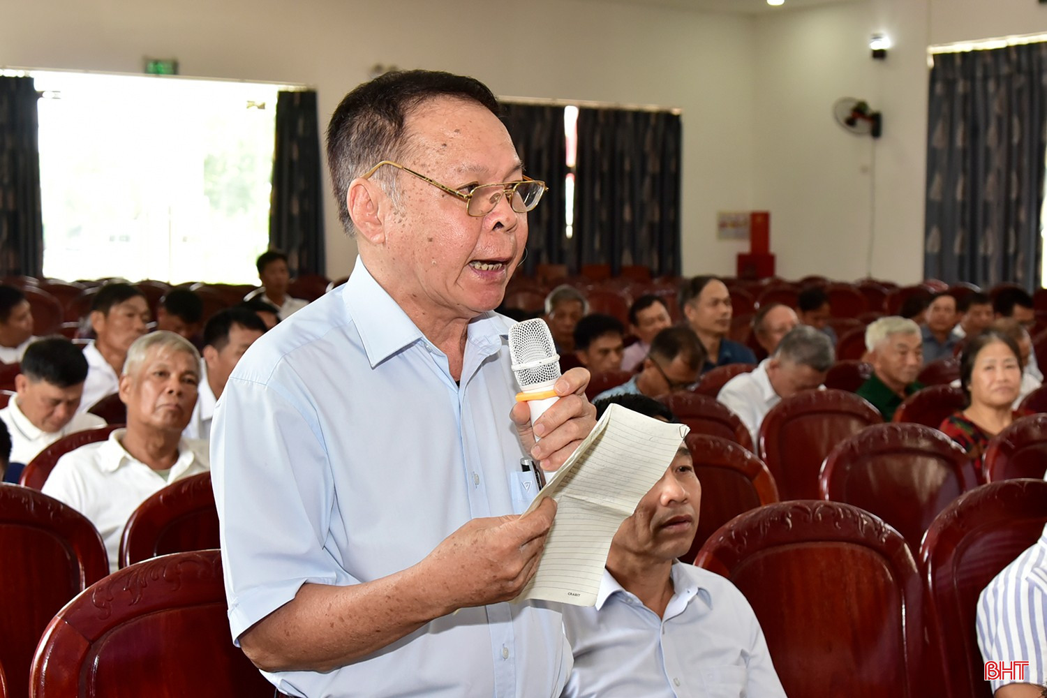 Cử tri Trần Đức Cảnh (xã Hương Sơn) kiến nghị các nội dung liên quan đến vận hành chính quyền địa phương 2 cấp.