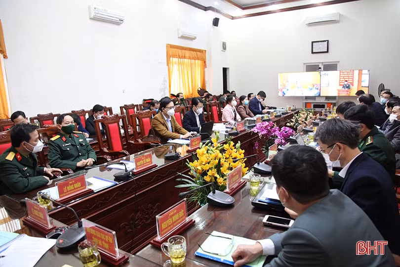 Hà Tĩnh khen thưởng 14 tập thể, cá nhân hoàn thành xuất sắc công tác quốc phòng - an ninh 