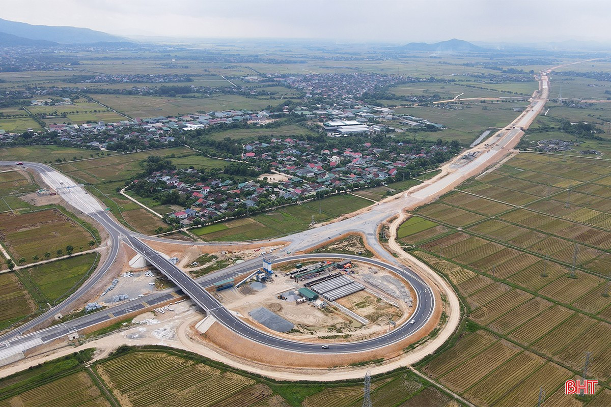 cao-toc-bac-nam-qua-ha-tinh-01.jpg