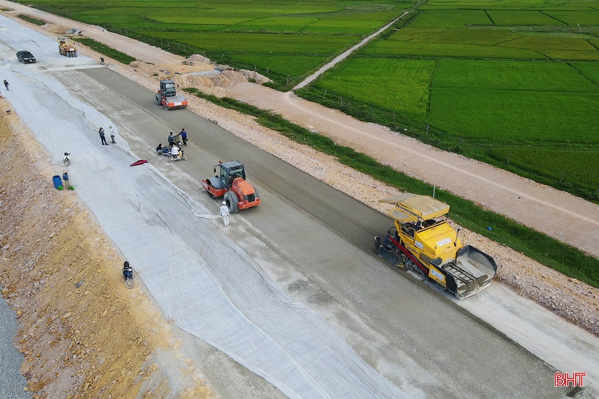 cao-toc-bac-nam-qua-ha-tinh-1.jpg