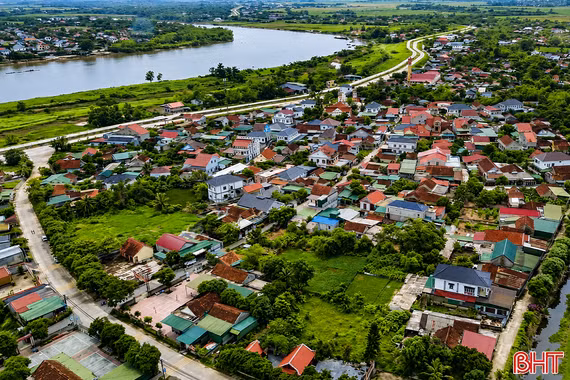 Dấu ấn ngôi làng cổ hơn 500 năm tuổi bên dòng La 