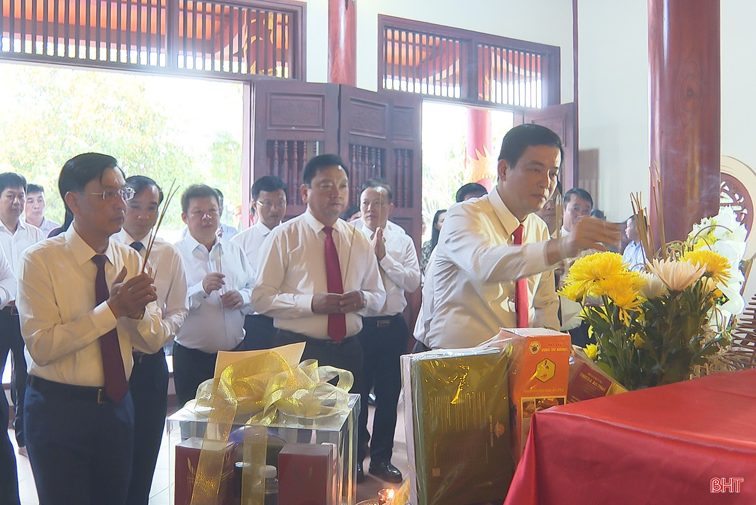bqbht_br_anh-dang-huong-1.jpg
