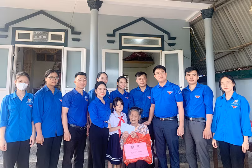Tuổi trẻ Hà Tĩnh tri ân lực lượng thanh niên xung phong