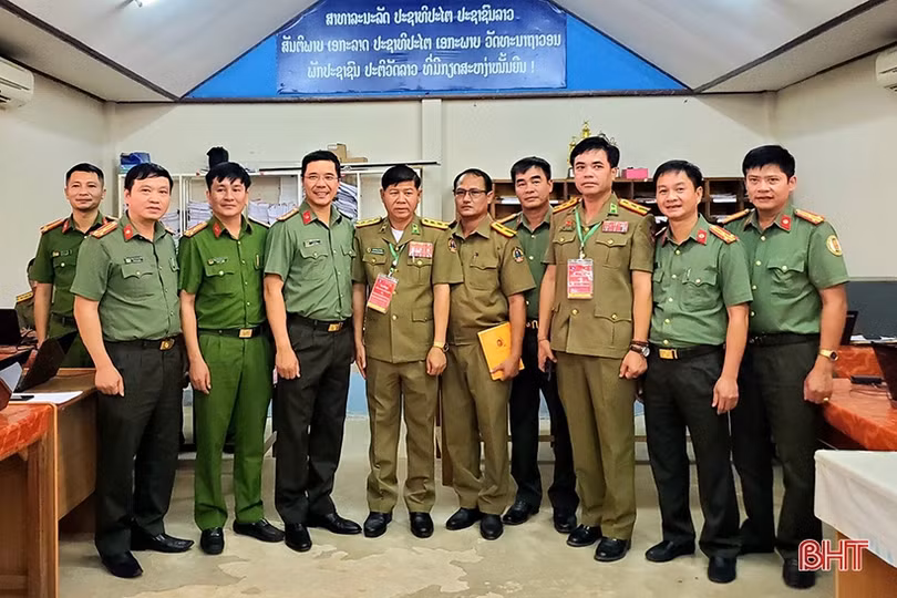 Giao ban công an 3 tỉnh: Hà Tĩnh - Bolikhămxay - Khăm Muồn