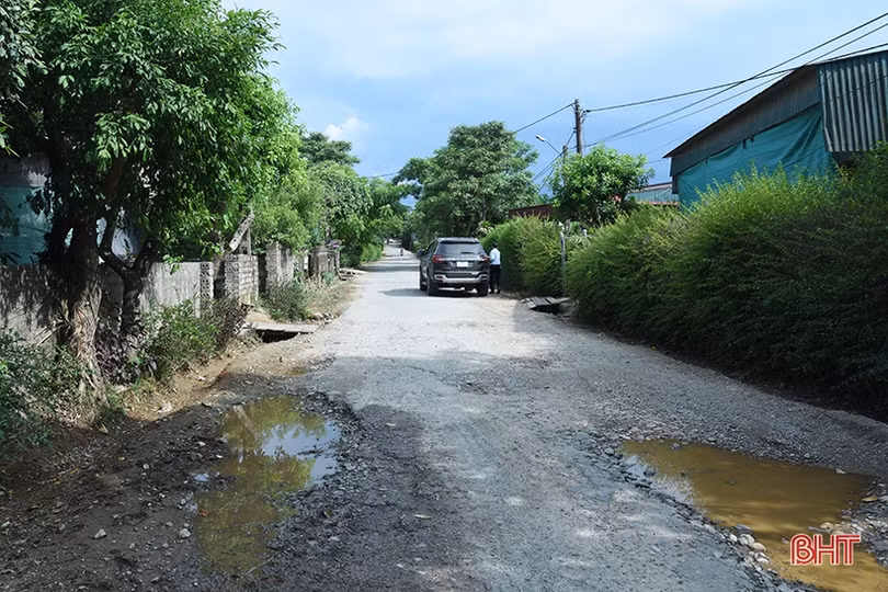 Đường huyết mạch ở vùng thượng Kỳ Anh xuống cấp nghiêm trọng