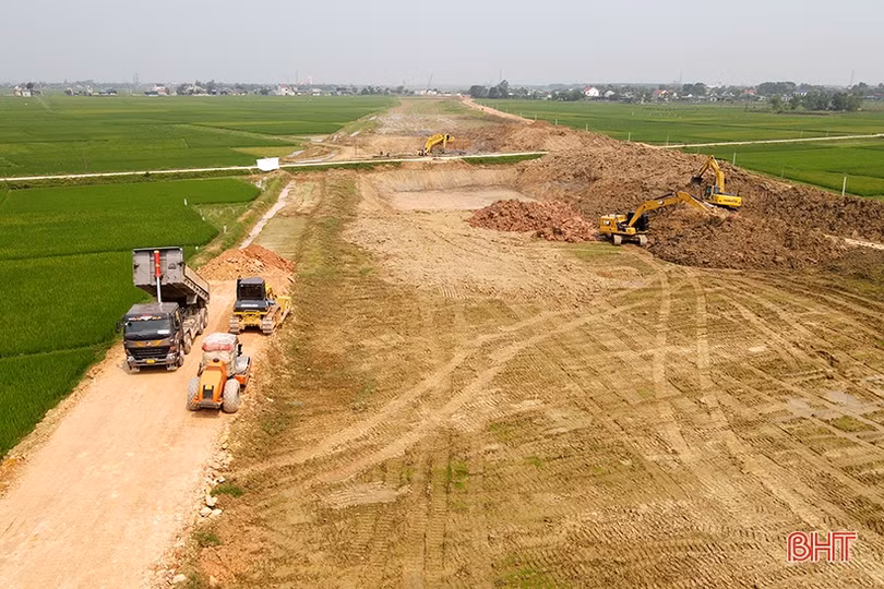 Hà Tĩnh tranh thủ tối đa nguồn lực, phát huy động lực tăng trưởng