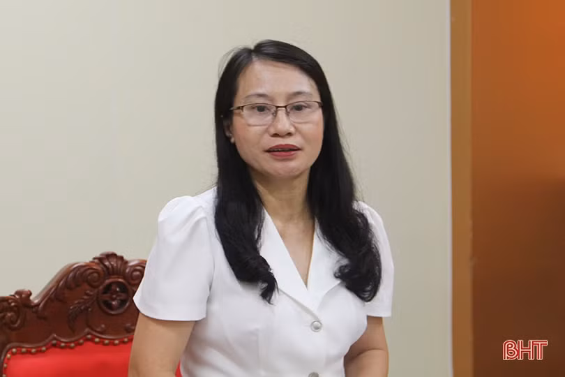 Quan tâm tổ chức bộ máy, sắp xếp đội ngũ giáo viên, cán bộ quản lý giáo dục