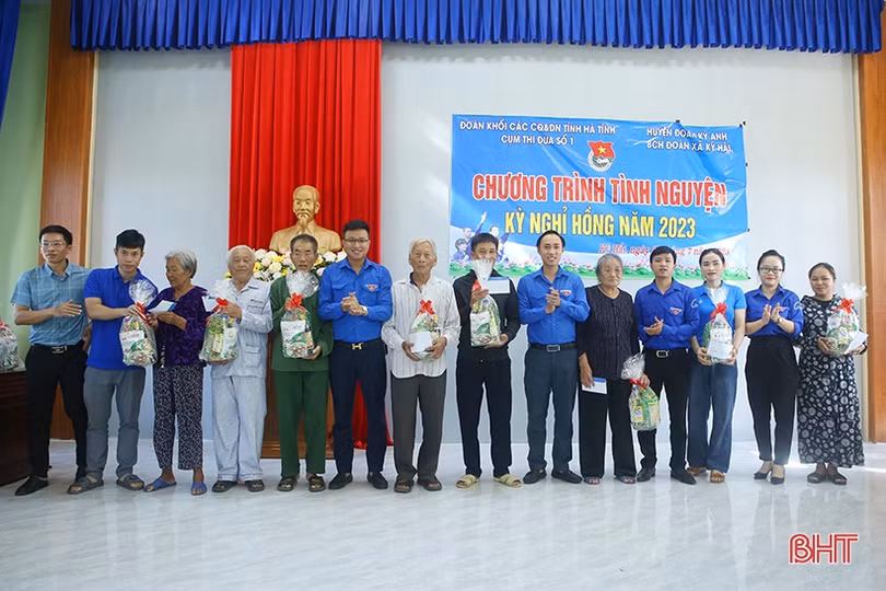 Nhiều hoạt động thiện nguyện ý nghĩa của tuổi trẻ Khối CCQ&DN Hà Tĩnh 