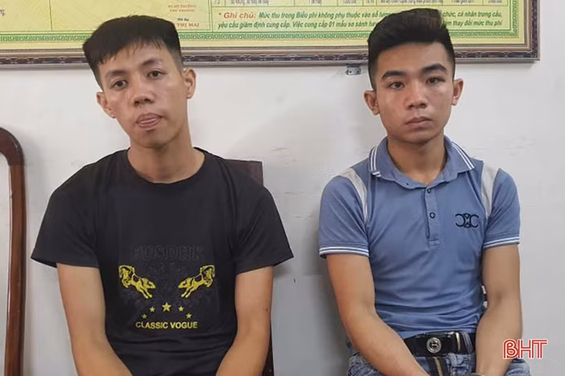 Kiểm tra 2 thanh niên nghi vấn, phát hiện nhiều ma túy đá