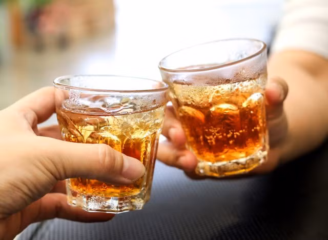 2 loại đồ uống hại gan bậc nhất nhưng nhiều người vẫn ‘vô tư’ dùng
