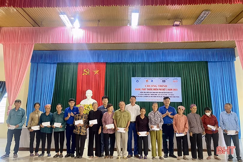 Formosa Hà Tĩnh phối hợp khám cấp phát thuốc cho hơn 200 người