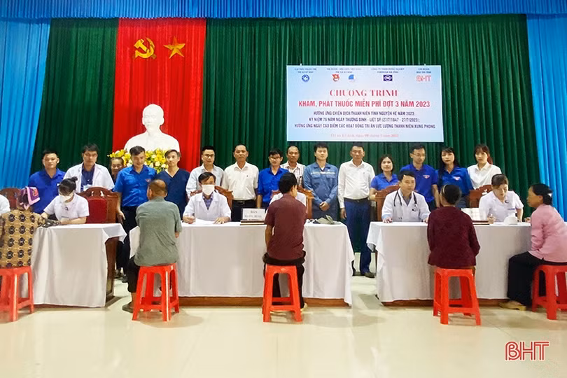 Formosa Hà Tĩnh phối hợp khám cấp phát thuốc cho hơn 200 người