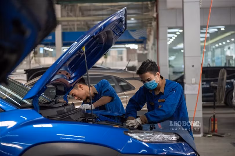 Kinh nghiệm tự câu bình khi xe hết ắc-quy trong dịp Tết