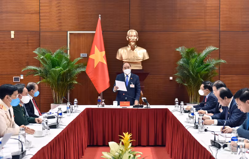Thủ tướng họp khẩn về Covid-19 tại nơi tổ chức Đại hội Đảng