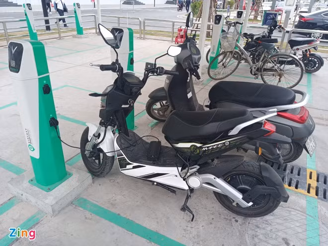 VinFast xây dựng trạm sạc cho xe máy và ôtô điện tại Hà Nội