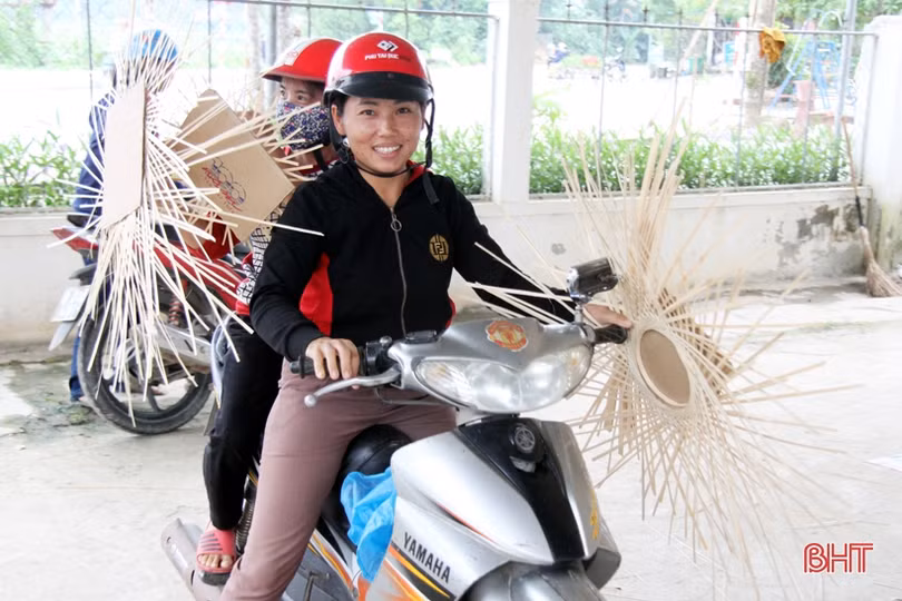 Xuất khẩu mây tre đan, giải quyết việc làm cho nhiều người dân miền núi Hà Tĩnh