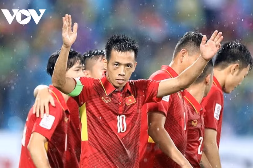 Hậu vệ người Hà Tĩnh Phan Bá Hoàng trở lại với bóng đá sau khi làm shipper