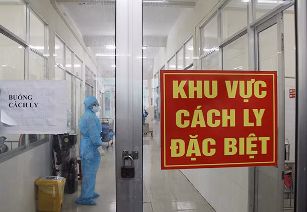 Chiều 27/11, bé gái 1 tuổi cùng 7 người khác mắc Covid-19