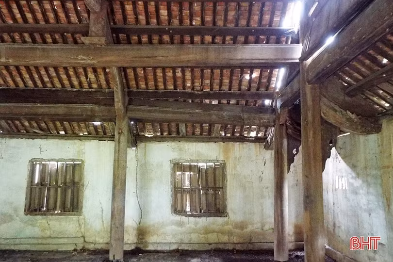 Ngôi đình làng bằng gỗ lim trăm tuổi ở Hà Tĩnh xuống cấp trầm trọng