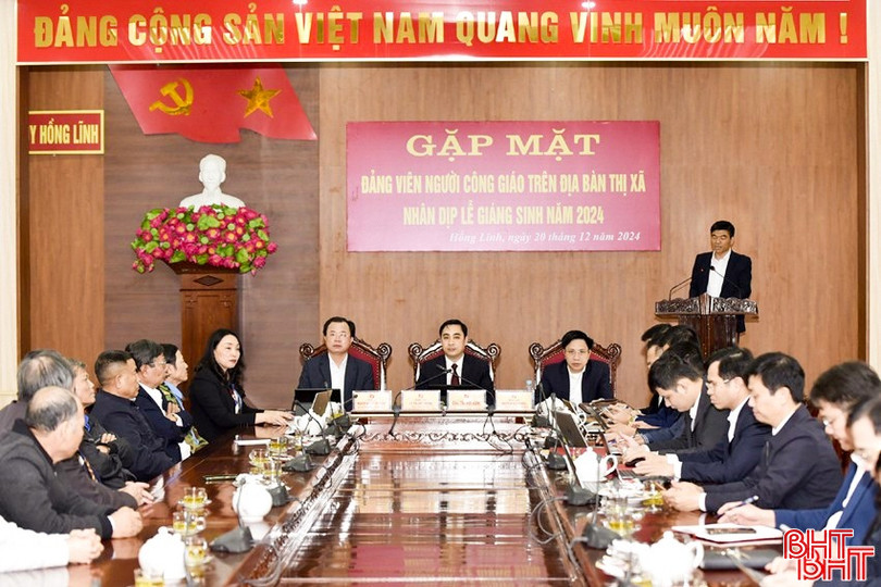 Thường trực Thị ủy Hồng Lĩnh tổ chức gặp mặt các đảng viên người công giáo.