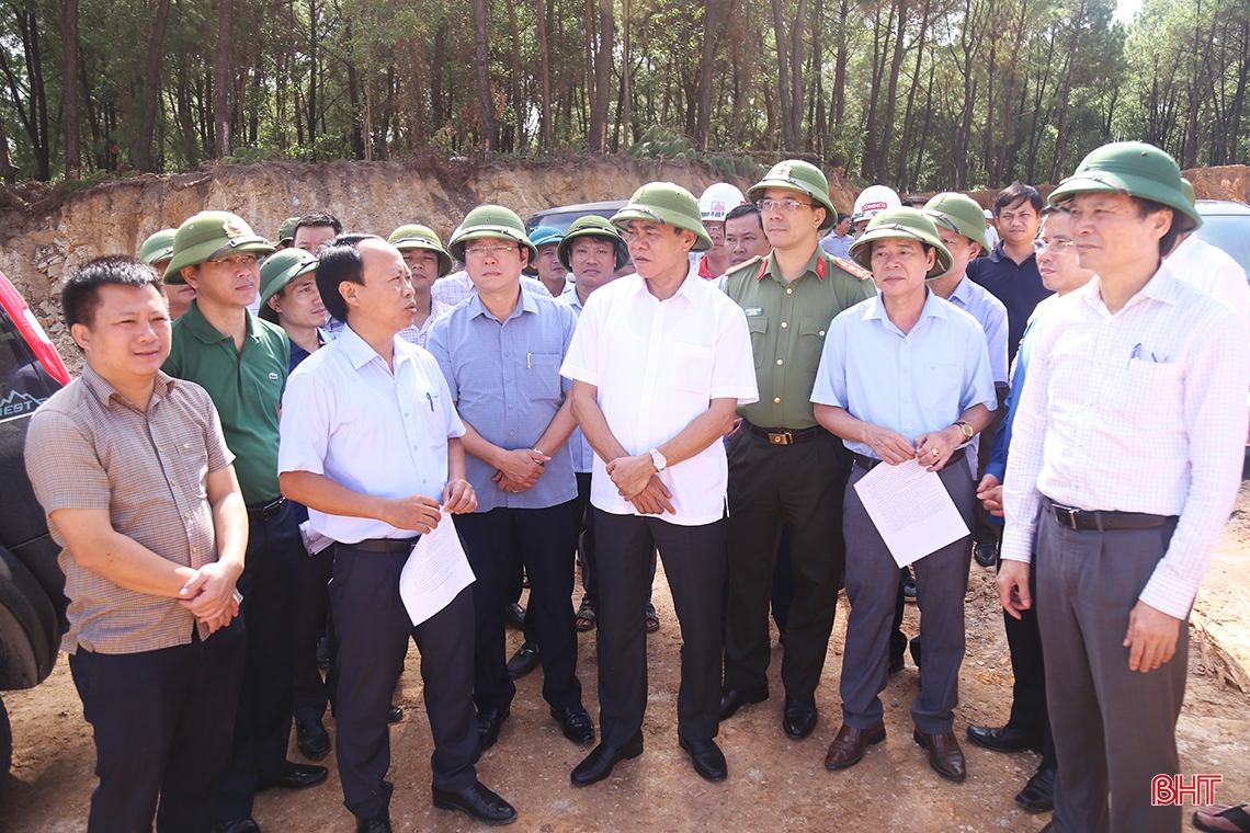 Phối hợp tốt, tháo gỡ khó khăn thực hiện dự án cao tốc Bắc - Nam qua Hà Tĩnh