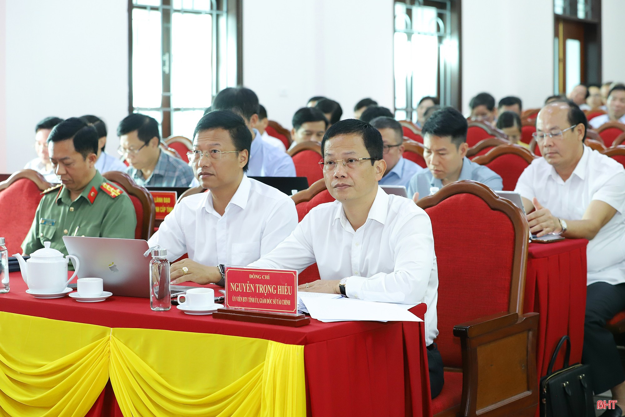bqbht_br_tiep-xuc-cu-tri.jpg