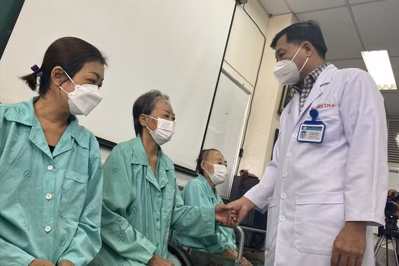 Bộ Y tế yêu cầu lập hội đồng chuyên môn xác định nguyên nhân gây bệnh hoại tử xương hàm mặt
