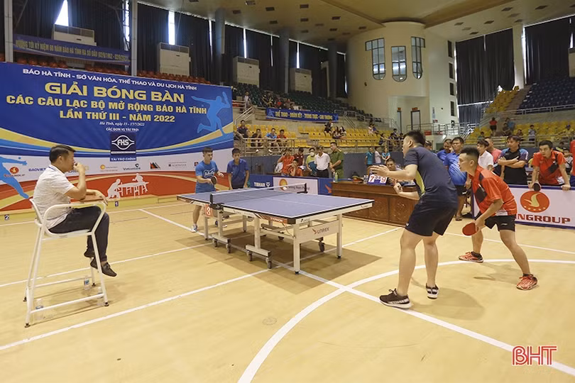 Những trận chung kết kịch tính trong ngày thứ 2 Giải Bóng bàn Báo Hà Tĩnh