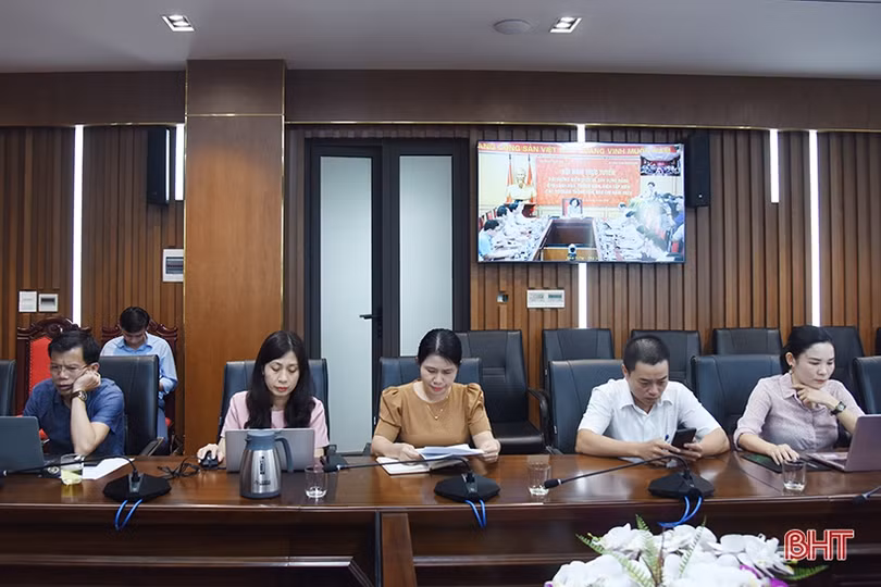 Lãnh đạo, phóng viên các cơ quan báo chí ở Hà Tĩnh được bồi dưỡng kiến thức về xây dựng Đảng