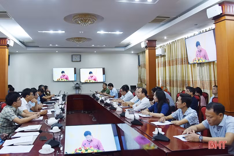 Chú trọng nắm bắt tình hình, kịp thời xử lý các vấn đề phát sinh ở cơ sở
