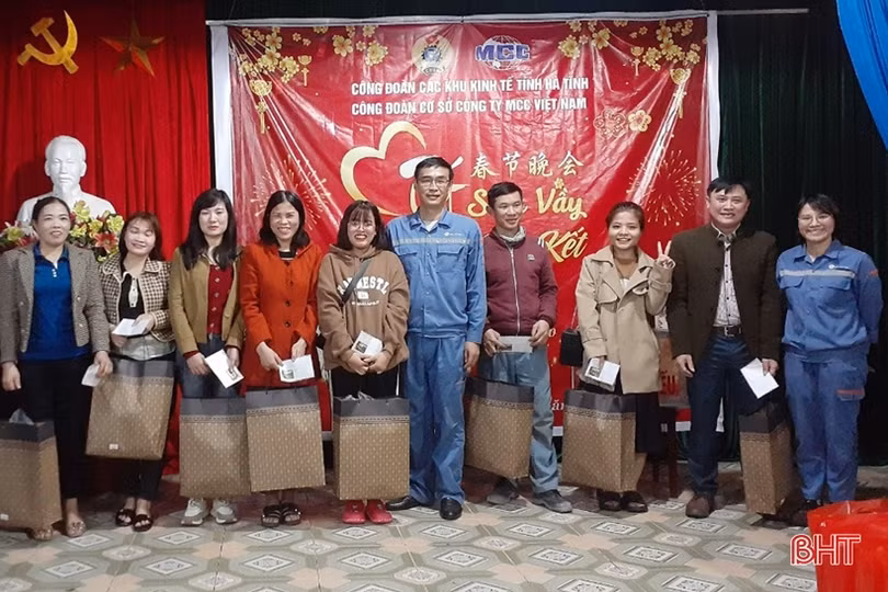 Nữ cán bộ công đoàn 9X giàu tâm huyết ở Khu kinh tế Vũng Áng