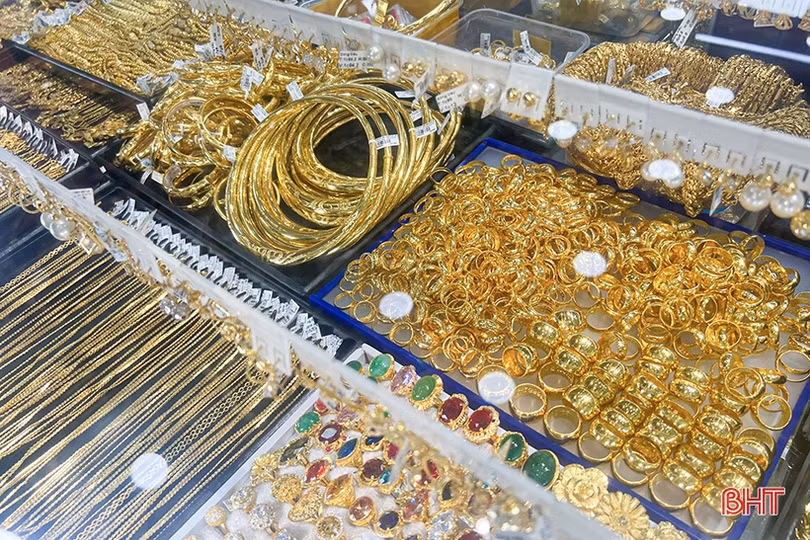 Giá vàng biến động liên tục, giao dịch tại Hà Tĩnh vẫn trầm lắng
