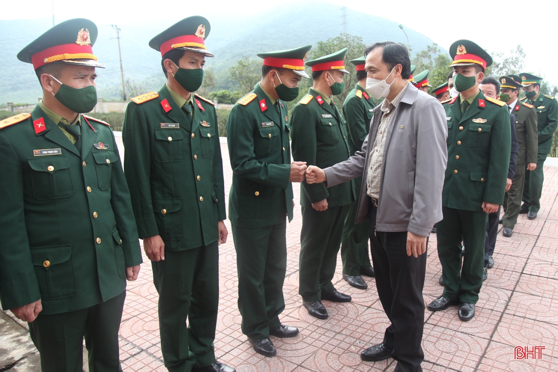 Bí thư Tỉnh ủy Hà Tĩnh kiểm tra công tác sẵn sàng chiến đấu và chúc tết lực lượng vũ trang ở TX Kỳ Anh
