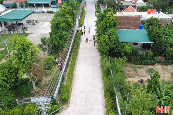 Người dân chung tay giữ gìn những tuyến đường xanh - sạch - đẹp