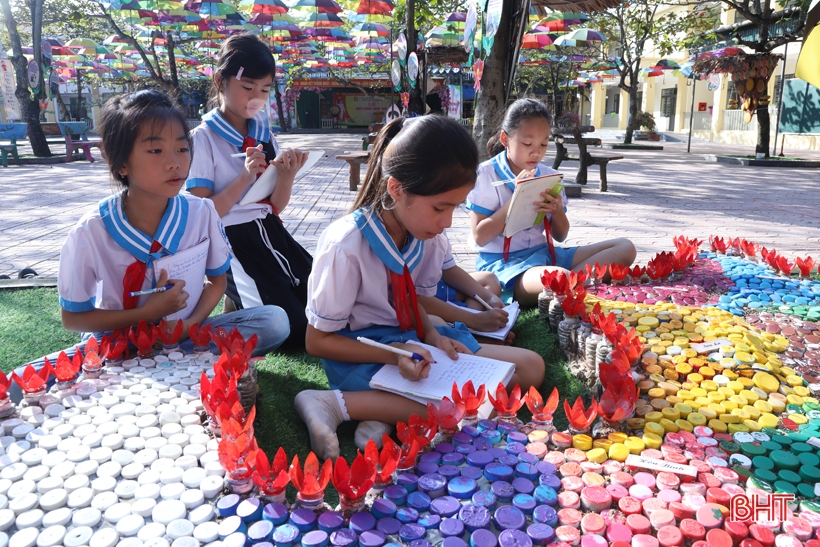 Độc đáo công trình “Tự hào lịch sử Việt Nam” của học sinh Hà Tĩnh