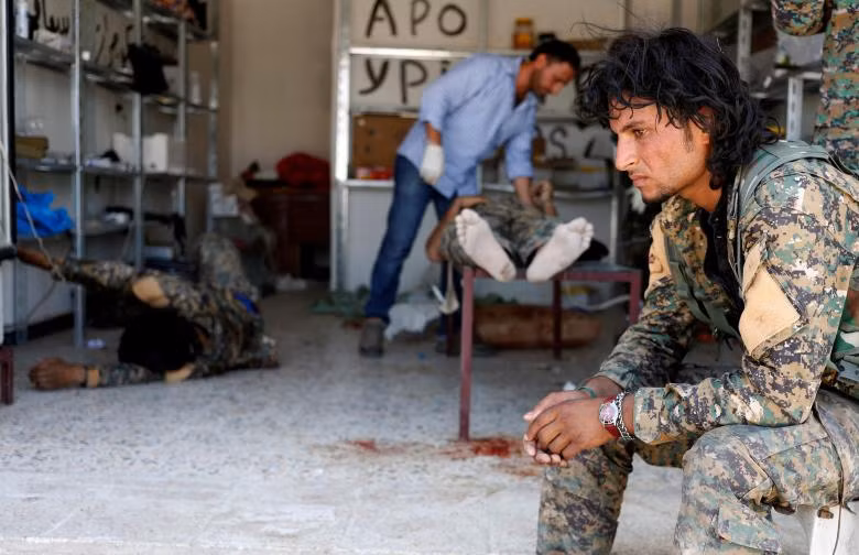 photo ben trong mot benh vien da chien o syria