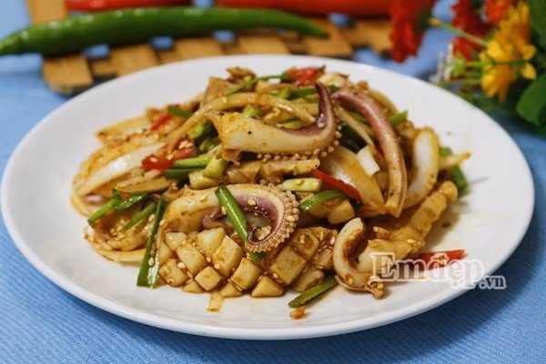 cuoi tuan hoc lam ngay mon salad muc tron kieu nay dai ca nha