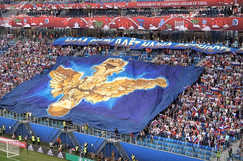 photo fan bong da the gioi cuong nhiet voi confederations cup 2017