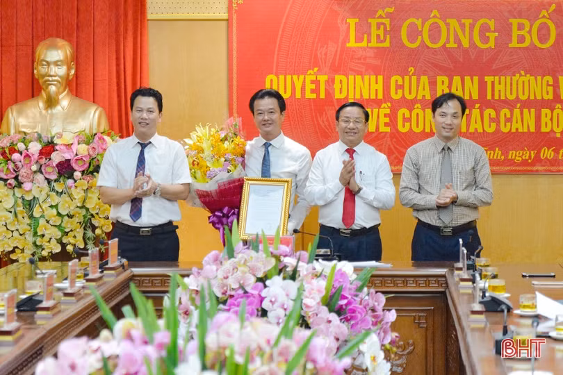 Hà Tĩnh công bố quyết định bổ nhiệm các trưởng ban Tuyên giáo, Nội chính Tỉnh ủy
