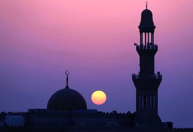 Thế giới ngày qua: Bắt đầu Tháng lễ Ramadan của người Hồi giáo năm 2019