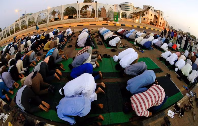 Hình ảnh người Hồi giáo khắp thế giới mừng tháng lễ Ramadan