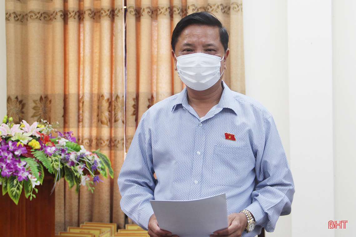 Đại biểu Quốc hội Hà Tĩnh thảo luận tổ về tình hình KT-XH gắn với phòng chống dịch COVID-19